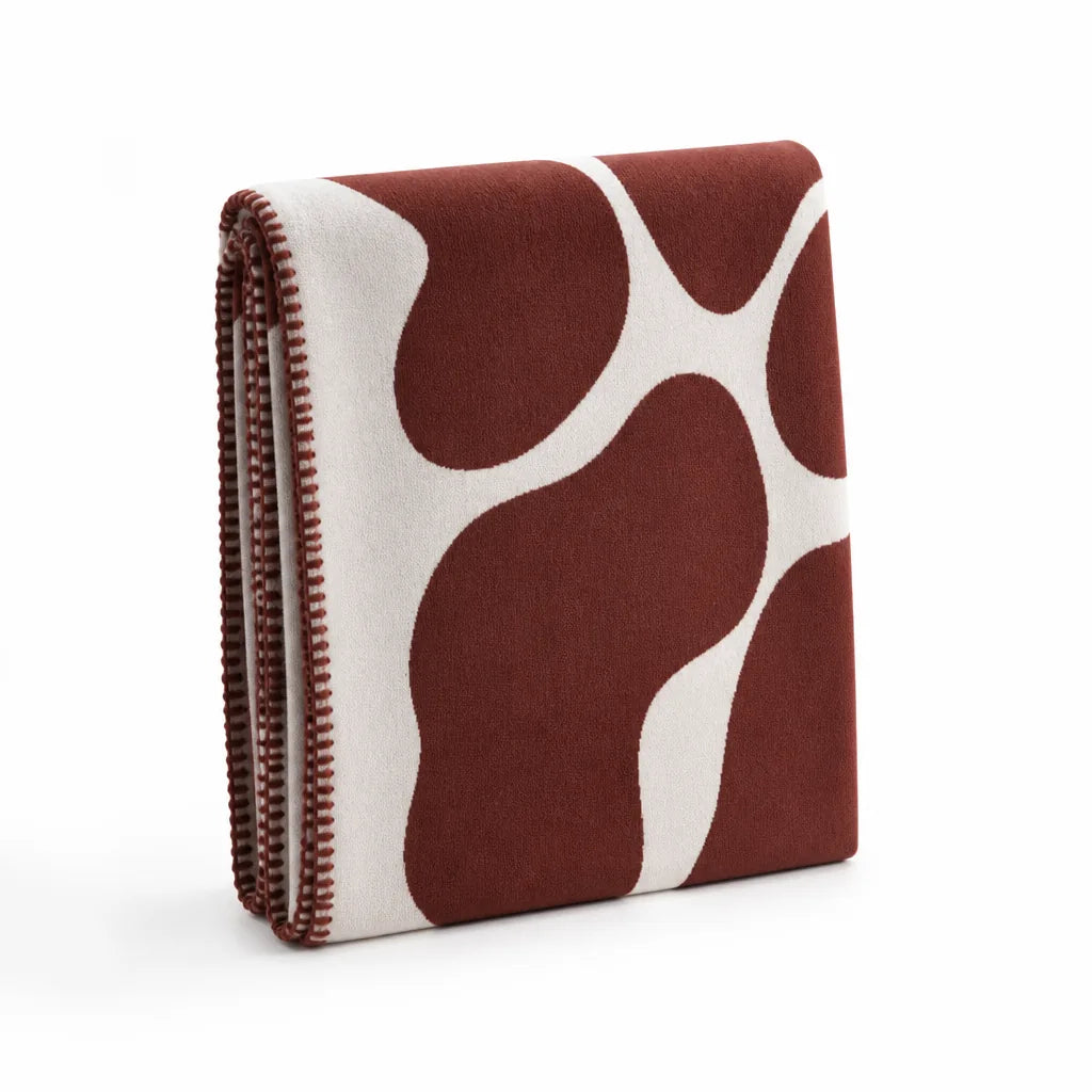 Lightweight Acrylic Abstract Pattern Throw Blanket (51 x 71 in)